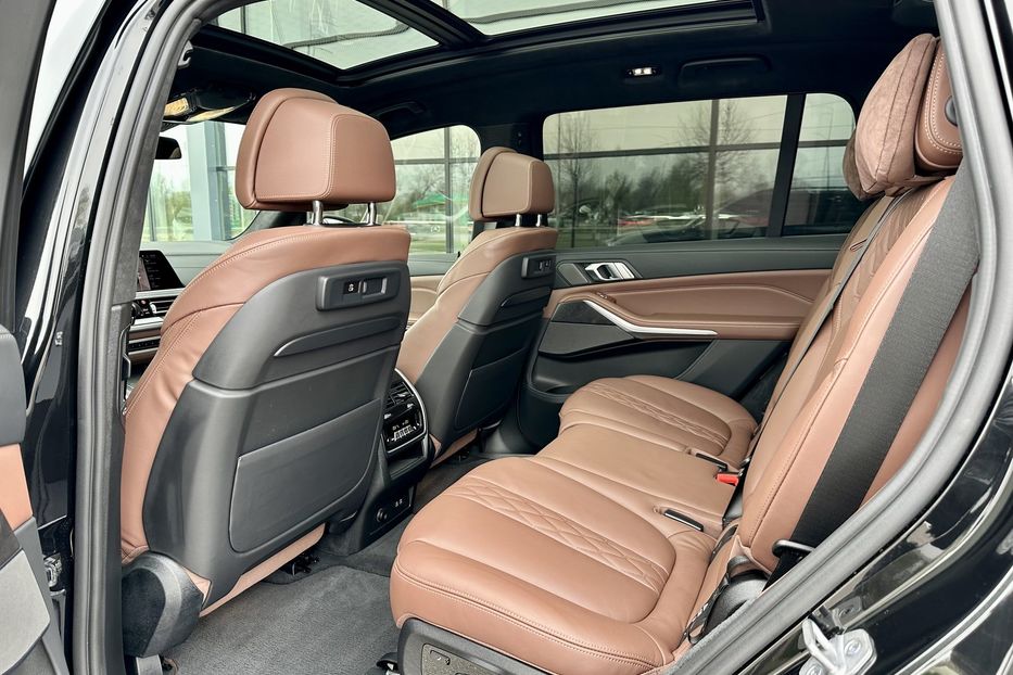 Продам BMW X7 M50I 2021 года в Киеве