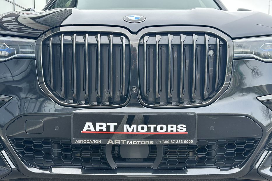 Продам BMW X7 M50I 2021 года в Киеве