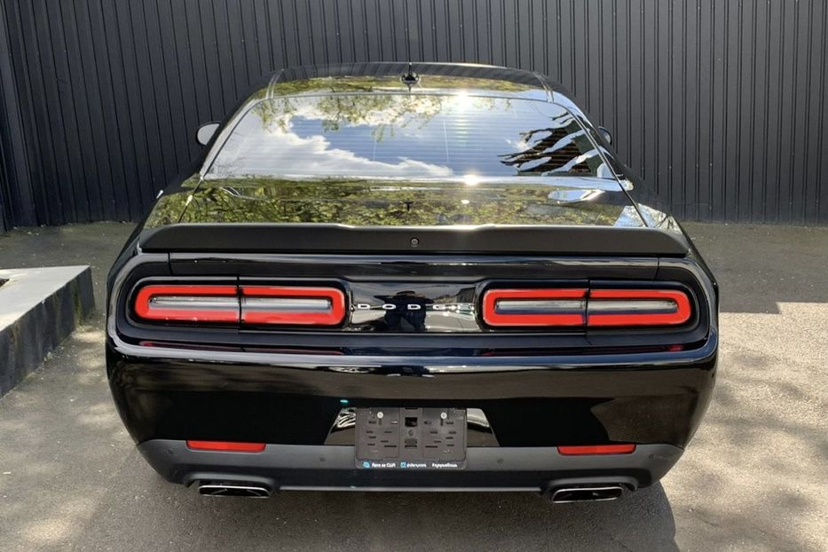 Продам Dodge Challenger SCAT PACK 2016 года в Киеве