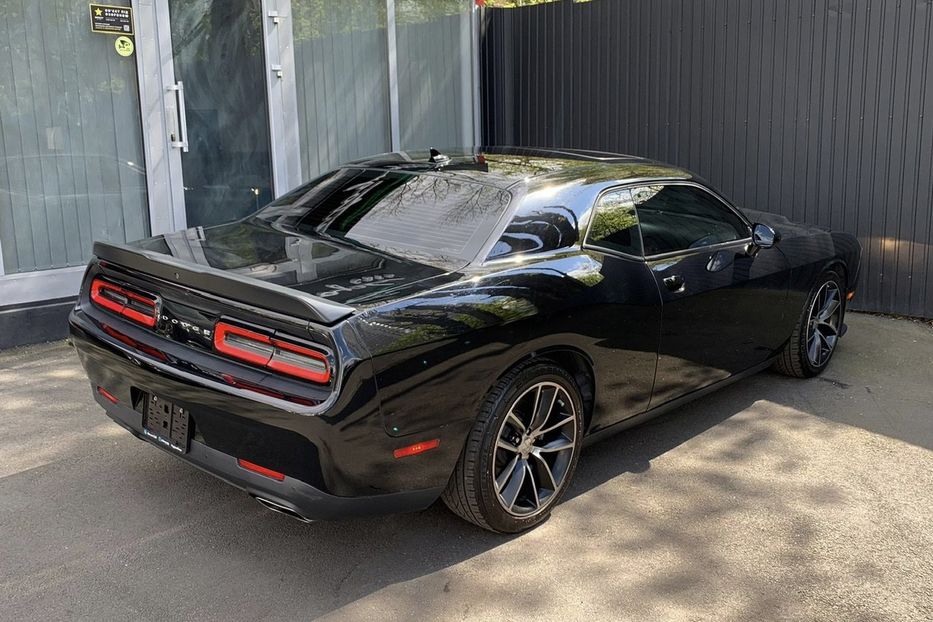 Продам Dodge Challenger SCAT PACK 2016 года в Киеве