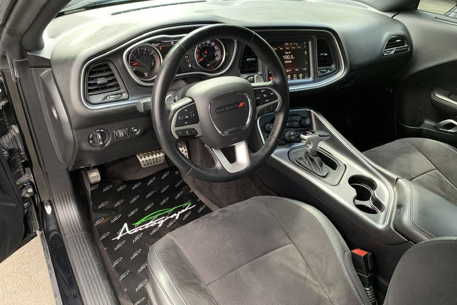 Продам Dodge Challenger SCAT PACK 2016 года в Киеве