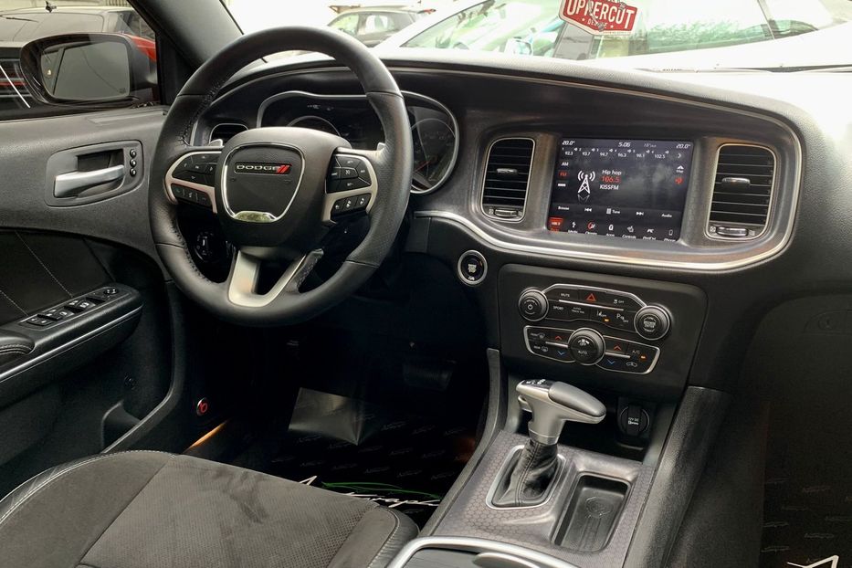 Продам Dodge Challenger SRT SCAT PACK Bee 2018 года в Киеве