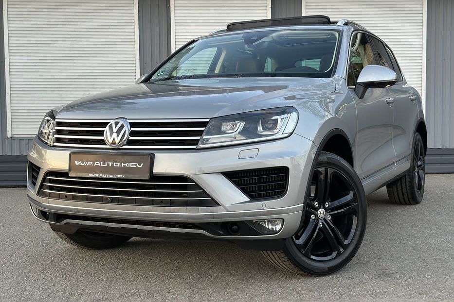 Продам Volkswagen Touareg EXECUTIVE EDITION 2018 года в Киеве