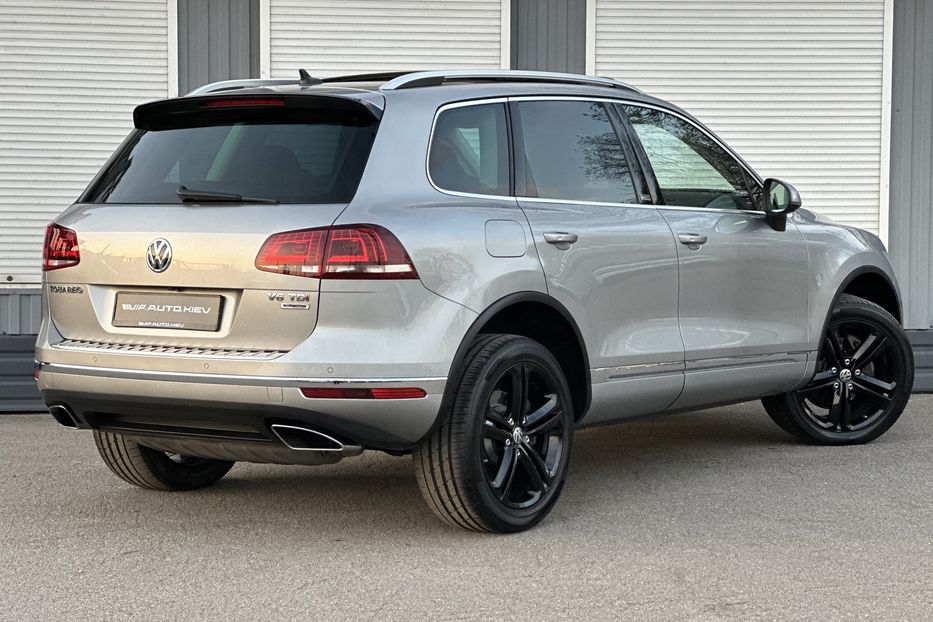 Продам Volkswagen Touareg EXECUTIVE EDITION 2018 года в Киеве