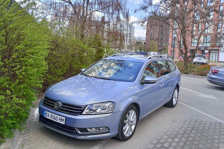 Продам Volkswagen Passat B7 Highline 103кВт 2013 года в Киеве