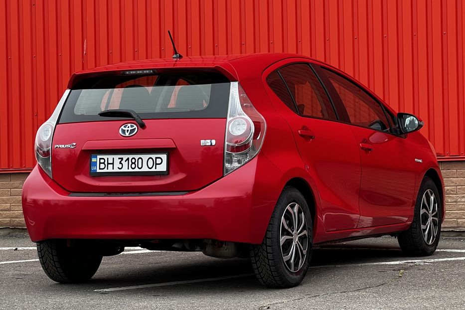 Продам Toyota Prius C 2012 года в Одессе