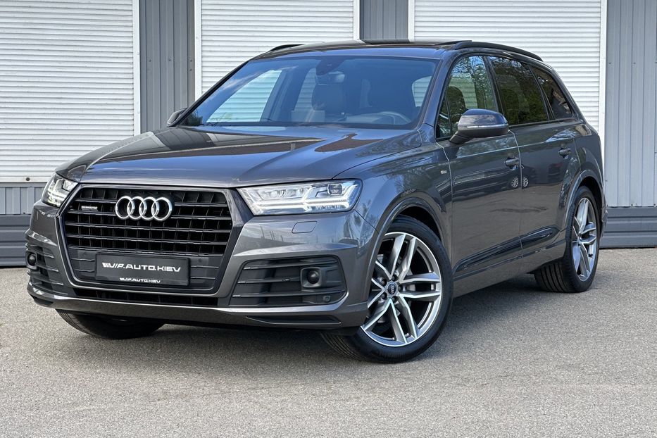 Продам Audi Q7 S Line  2019 года в Киеве