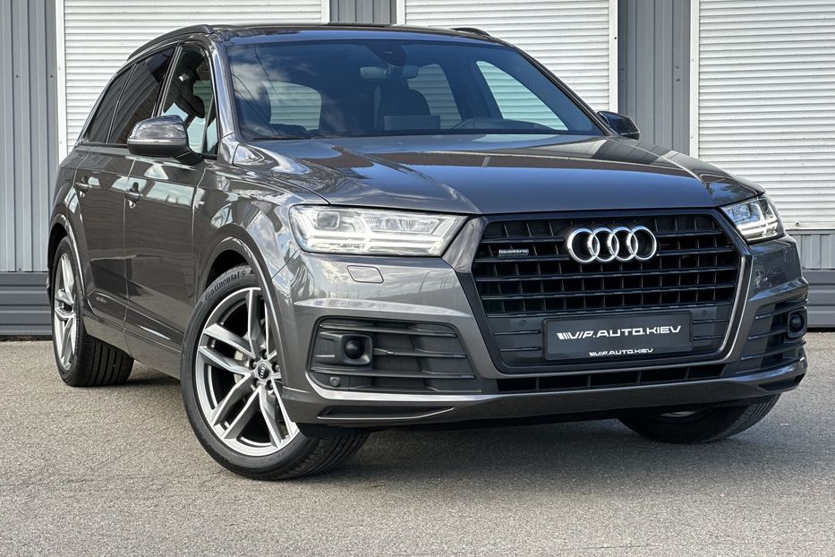 Продам Audi Q7 S Line  2019 года в Киеве