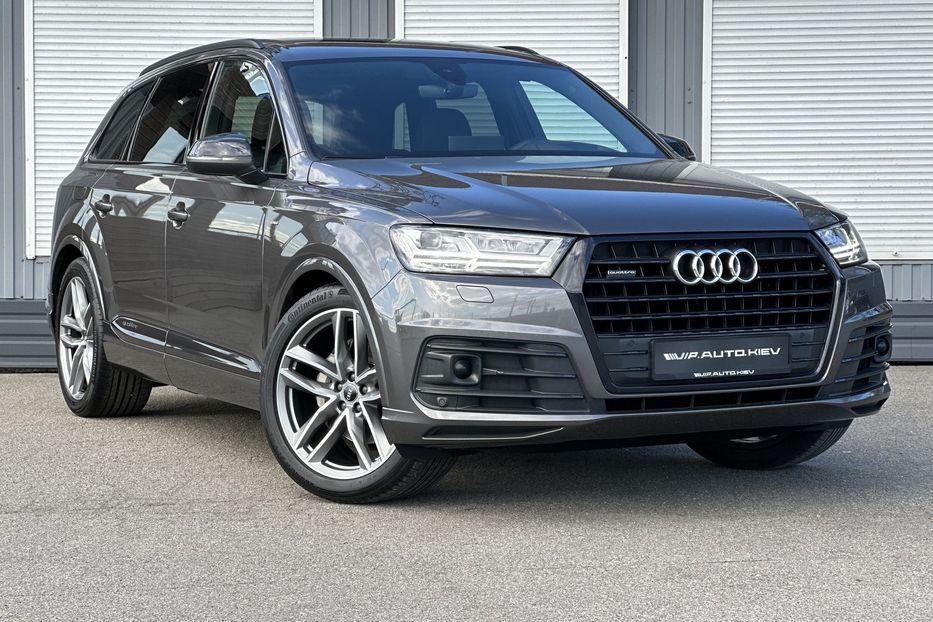 Продам Audi Q7 S Line  2019 года в Киеве