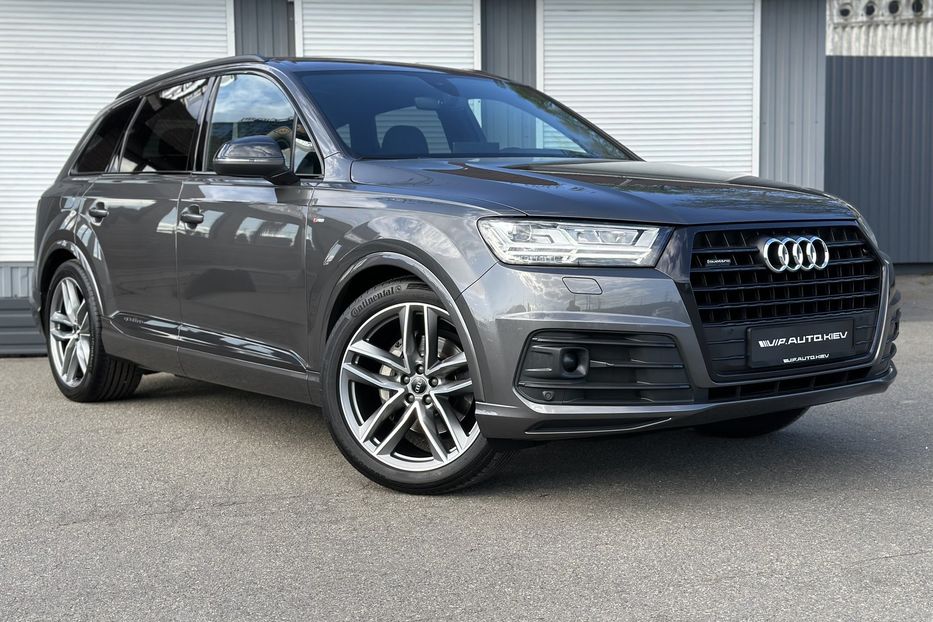 Продам Audi Q7 S Line  2019 года в Киеве