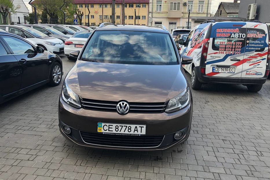 Продам Volkswagen Touran 2.0 TDI  2012 года в Черновцах