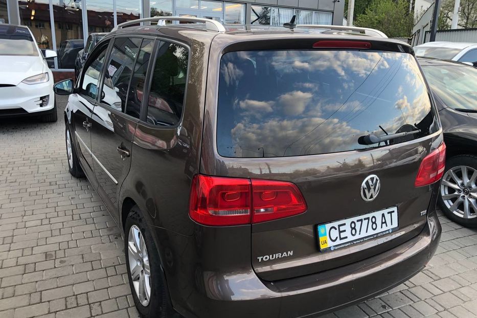 Продам Volkswagen Touran 2.0 TDI  2012 года в Черновцах