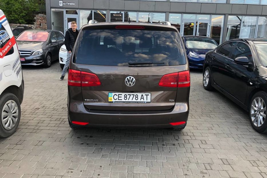 Продам Volkswagen Touran 2.0 TDI  2012 года в Черновцах