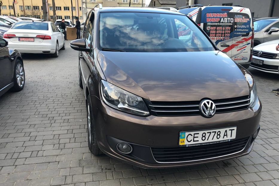 Продам Volkswagen Touran 2.0 TDI  2012 года в Черновцах