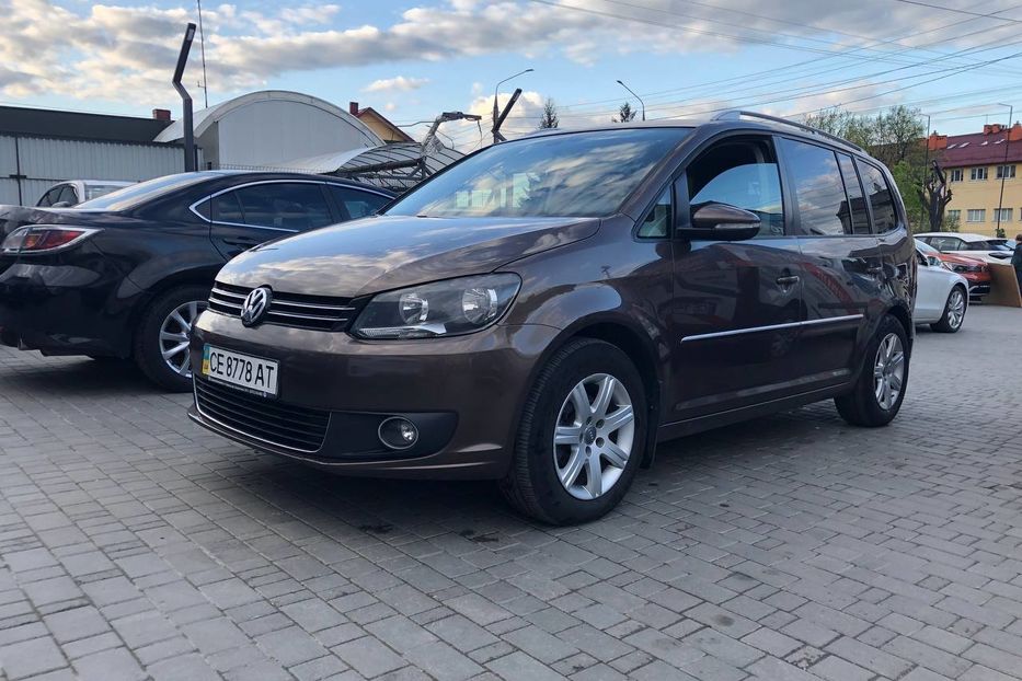 Продам Volkswagen Touran 2.0 TDI  2012 года в Черновцах