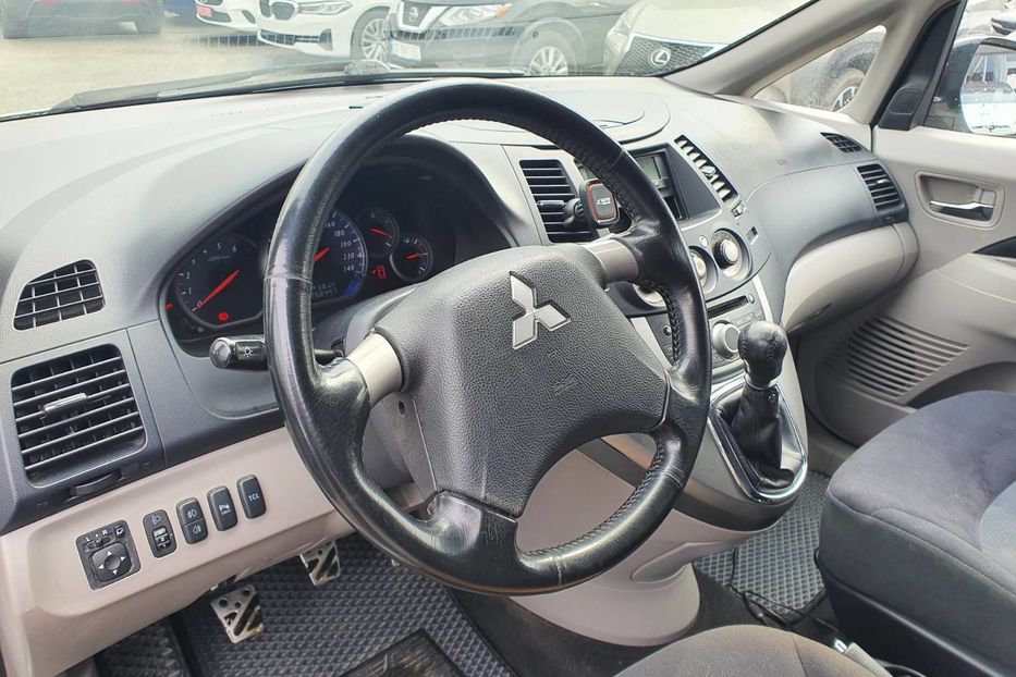 Продам Mitsubishi Grandis 2010 года в Черновцах