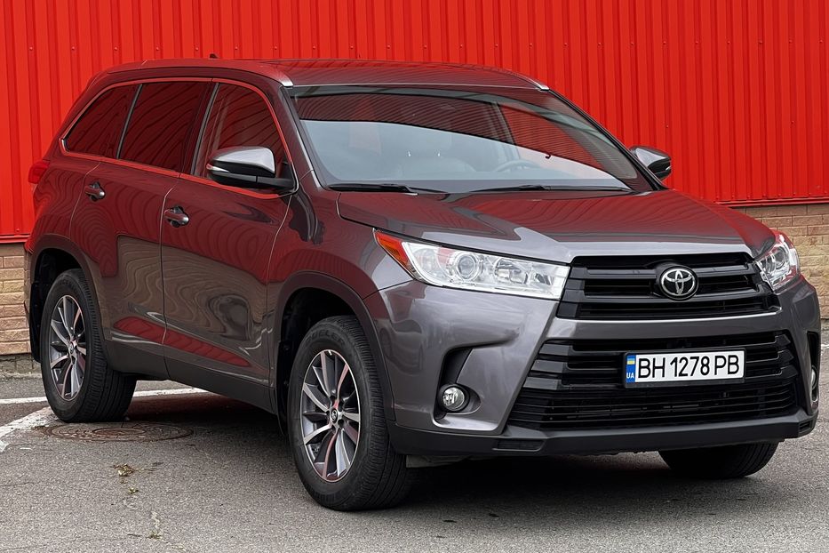 Продам Toyota Highlander AWD 2020 года в Одессе