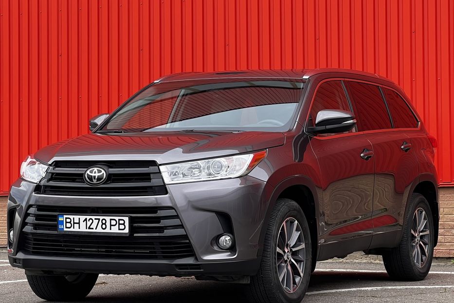 Продам Toyota Highlander AWD 2020 года в Одессе