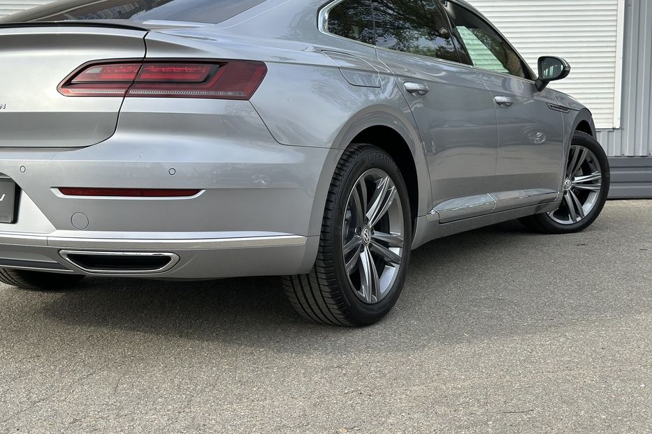 Продам Volkswagen Arteon 3X R Line 2020 года в Киеве