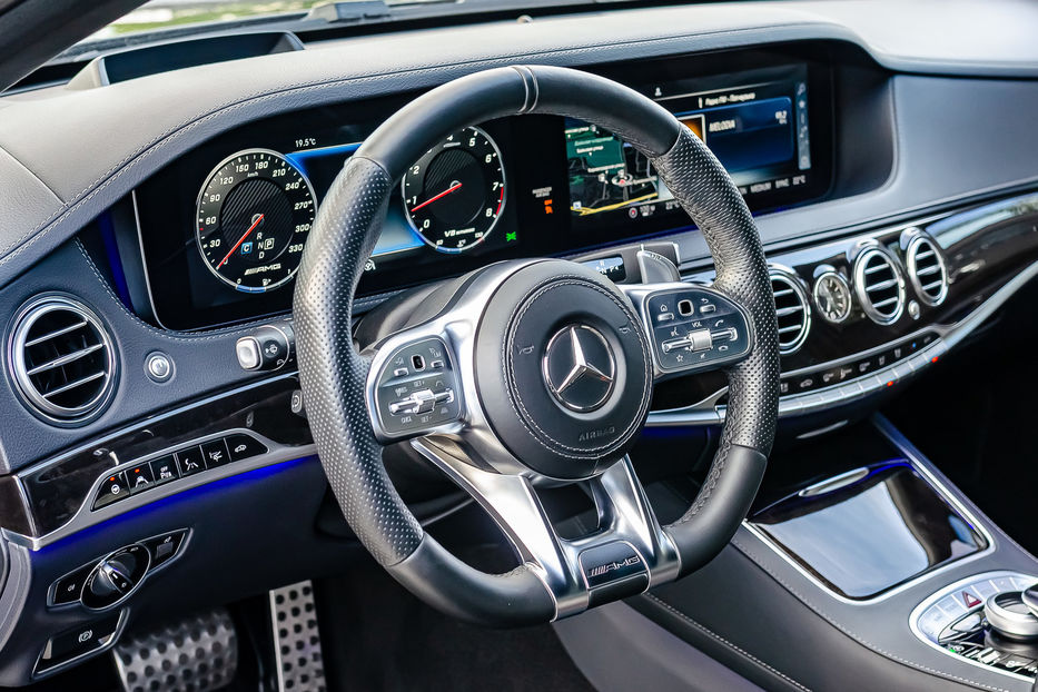 Продам Mercedes-Benz S-Class 63AMG 4Matic+ 2018 года в Киеве