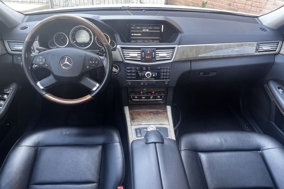 Продам Mercedes-Benz E-Class 350 DIESEL 2011 года в Одессе