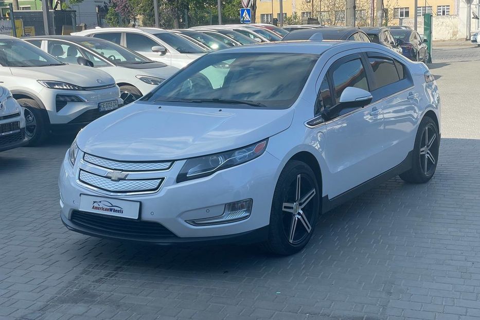 Продам Chevrolet Volt Premier Hybrid 2014 года в Черновцах