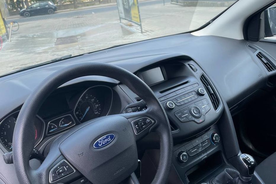 Продам Ford Focus SE 2016 года в Черновцах