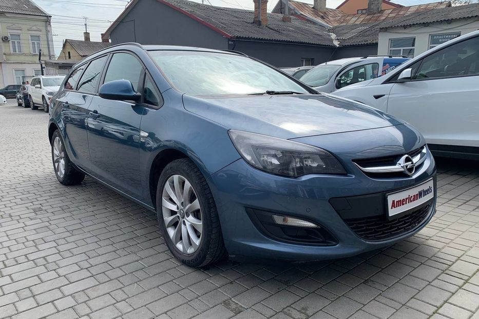 Продам Opel Astra J CDTI 2013 года в Черновцах