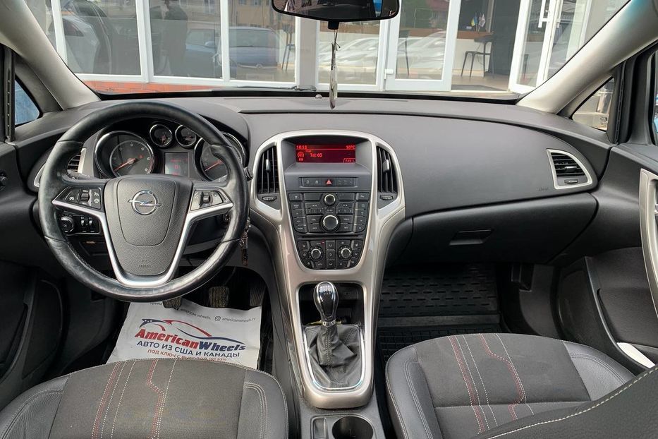 Продам Opel Astra J CDTI 2013 года в Черновцах