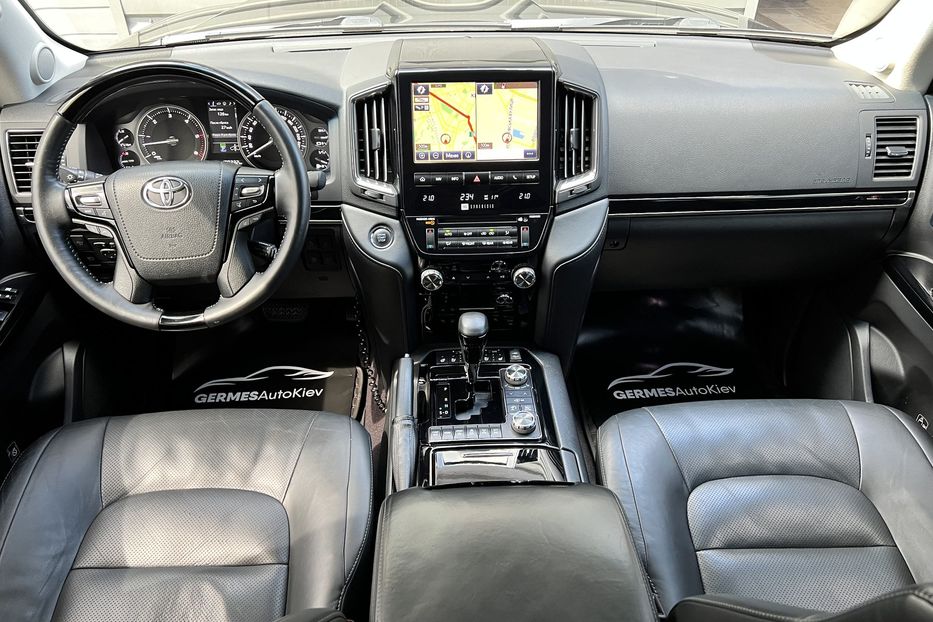 Продам Toyota Land Cruiser 200 Premium 2015 года в Киеве