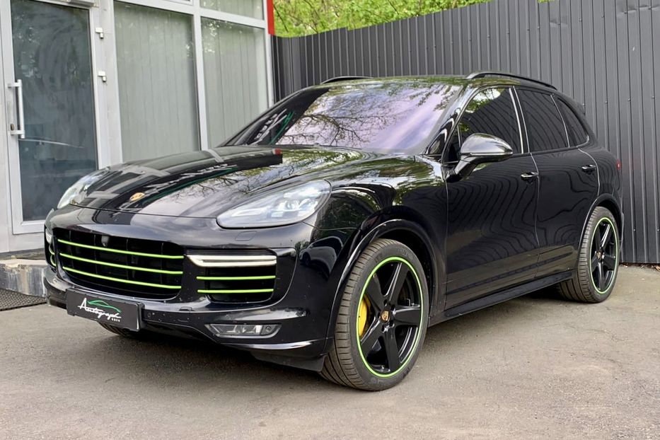 Продам Porsche Cayenne Turbo S 2015 года в Киеве