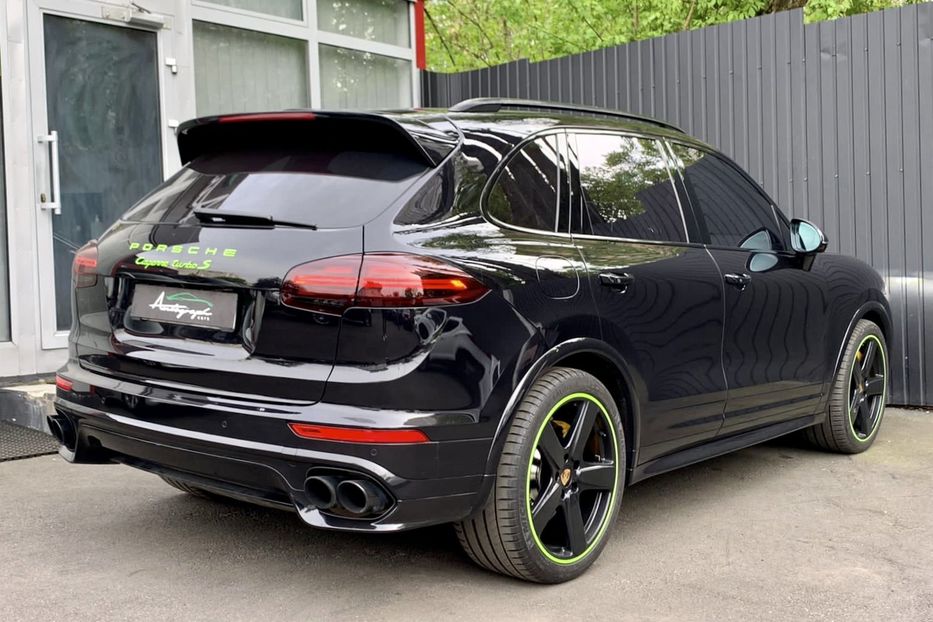 Продам Porsche Cayenne Turbo S 2015 года в Киеве