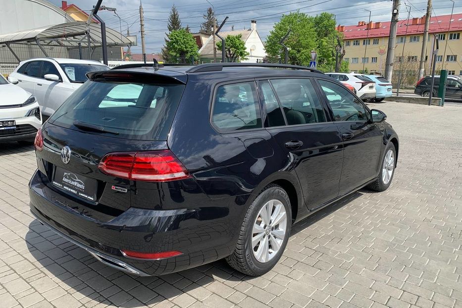 Продам Volkswagen Golf SportWagen 4motion 2019 года в Черновцах