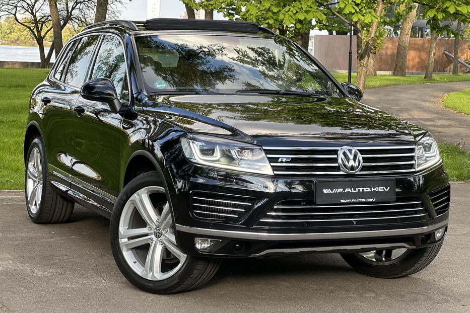 Продам Volkswagen Touareg R Line 2018 года в Киеве