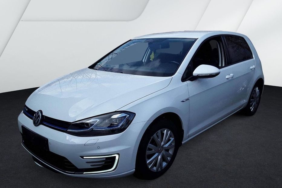 Продам Volkswagen e-Golf 2020 36kw bat 230-300km 2020 года в Львове