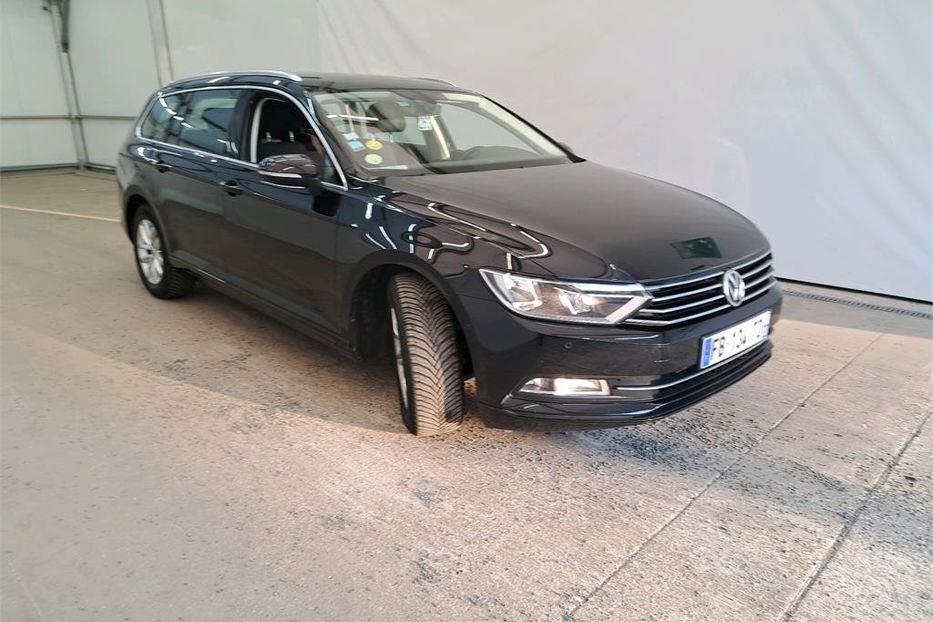 Продам Volkswagen Passat B8 AUTOMAT  NAVI KLIMA  2018 года в Львове