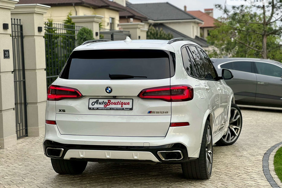 Продам BMW X5 M50d (400 к.с.) xDrive 2019 года в Одессе