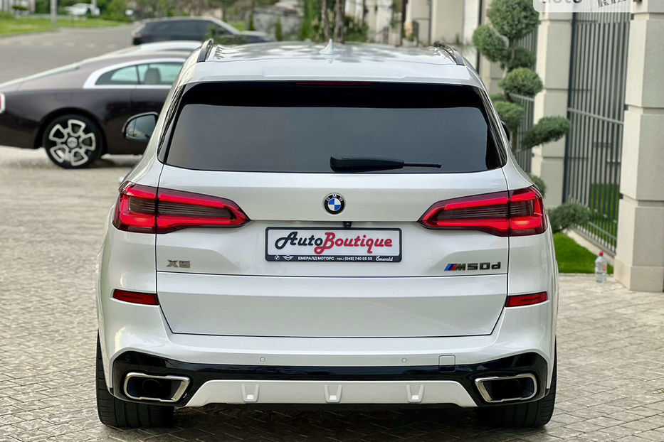 Продам BMW X5 M50d (400 к.с.) xDrive 2019 года в Одессе