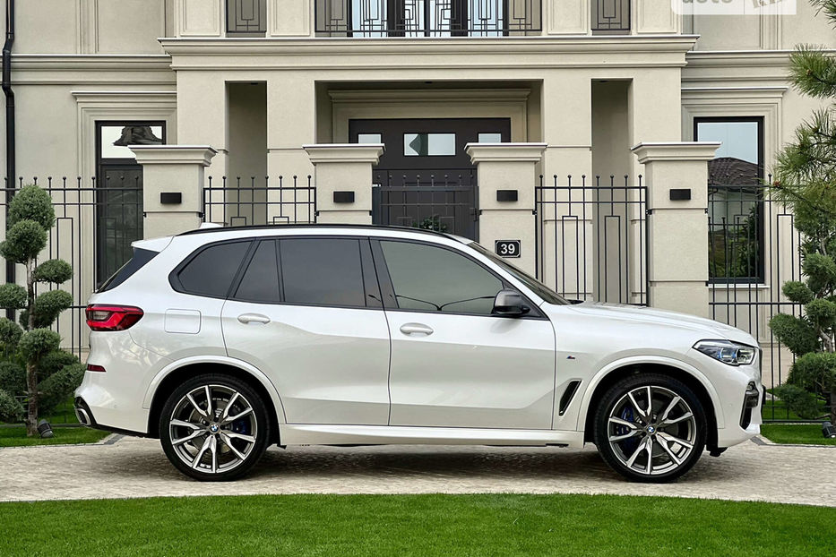 Продам BMW X5 M50d (400 к.с.) xDrive 2019 года в Одессе