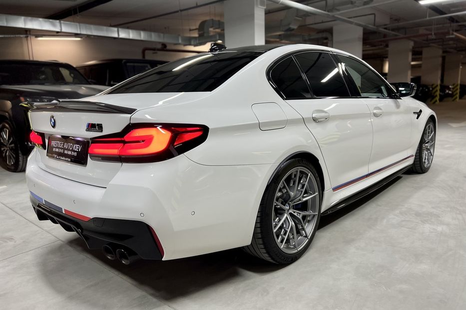 Продам BMW M5 2021 года в Киеве
