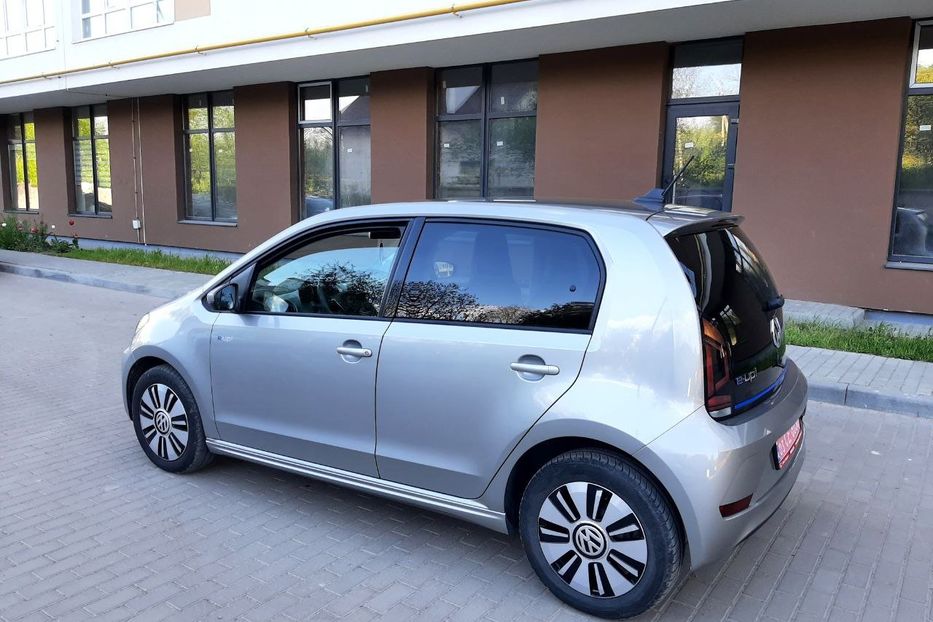 Продам Volkswagen Up ЗАРЕЗЕРВОВАНО  2017 года в Львове