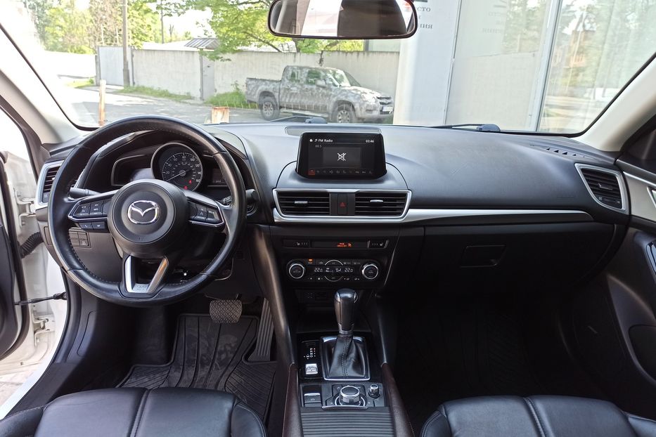 Продам Mazda 3 TOURING 2016 года в Днепре