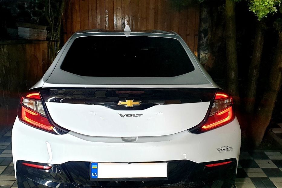 Продам Chevrolet Volt Plug-in Hybrid 2016 года в Черновцах