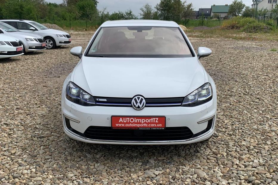 Продам Volkswagen e-Golf 35.8 kWh 100 кВт 136 к.с. 2017 года в Львове