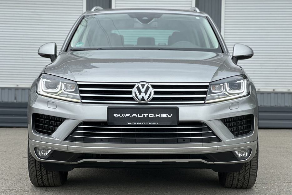 Продам Volkswagen Touareg Premium 2015 года в Киеве