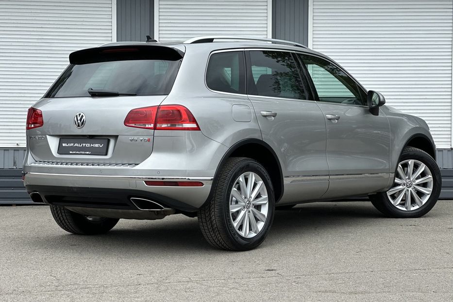 Продам Volkswagen Touareg Premium 2015 года в Киеве