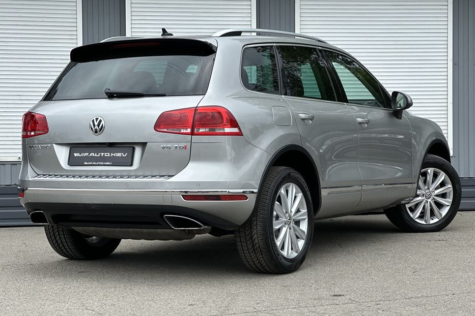 Продам Volkswagen Touareg Premium 2015 года в Киеве