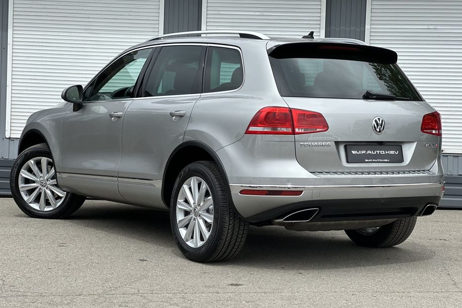 Продам Volkswagen Touareg Premium 2015 года в Киеве