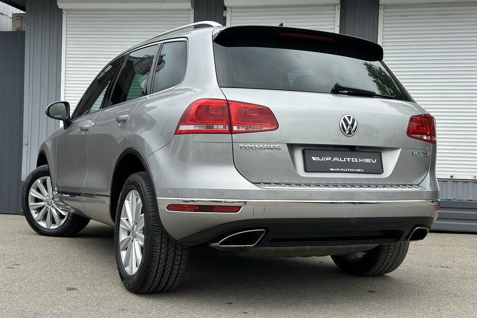 Продам Volkswagen Touareg Premium 2015 года в Киеве