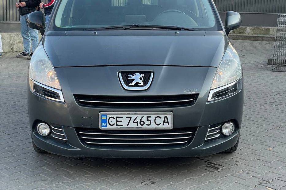 Продам Peugeot 5008 TDI 2010 года в Черновцах